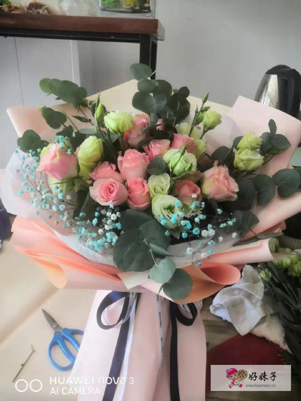 宣城宁国市鲜花店鲜花预定的粉玫瑰韩式花束照片